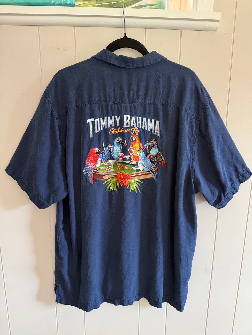 Tommy Bahama Navy Button-Down Camp Shirt Poker Parrots Stakes are Fly XL FLAWED